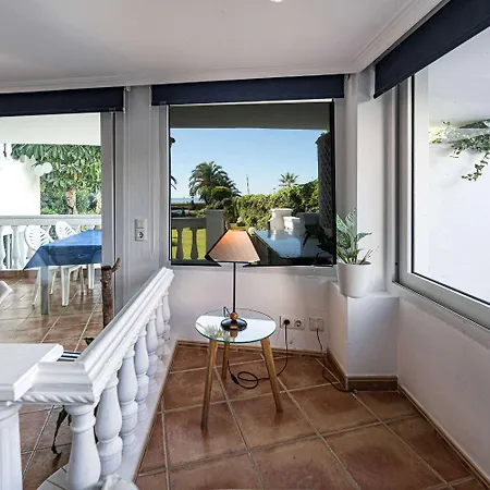 Lägenhet Stella Maris Beachfront Apartment, Sea View *