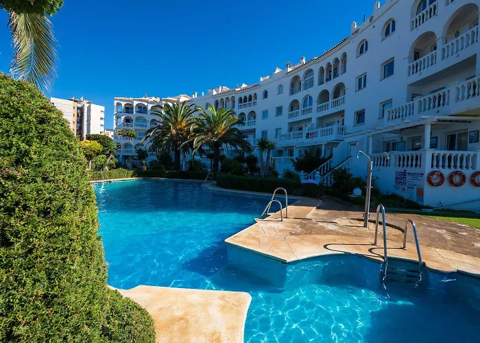 Апартаменты Stella Maris Beachfront Apartment, Sea View *