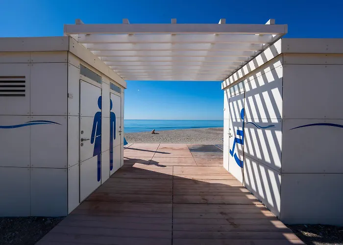 Stella Maris Beachfront Apartment, Sea View