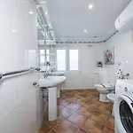 Апартаменты Stella Maris Beachfront Apartment, Sea View