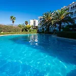 Апартаменты Stella Maris Beachfront Apartment, Sea View *